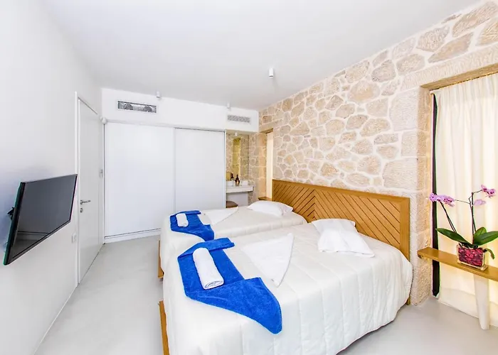 Lithari Luxury Villa