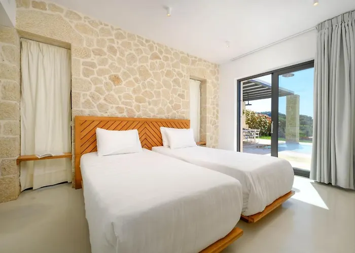Lithari Luxury *