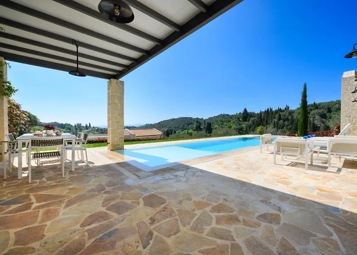Lithari Luxury Villa *