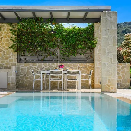 Villa Lithari Luxury